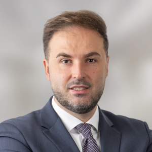 Muhovic, Adnes (Clifford Chance) 